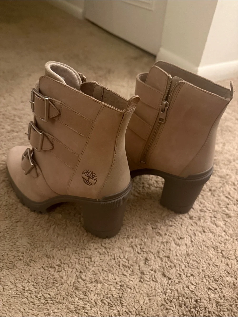 Timberland Lana Point Buckle Boot, Women’s - Picture 4 of 5